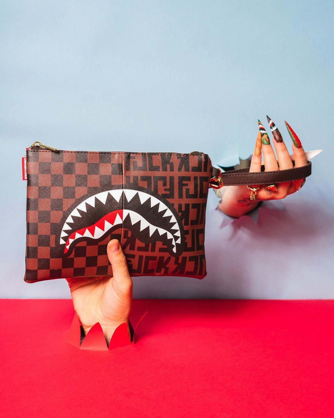 SPLIT THE CHECK CROSSOVER CLUTCH | Sprayground Limited Offer