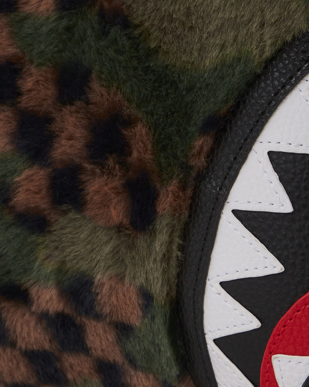 BIG SKY FUR SHARK DUFFLE | Sprayground Limited Offer