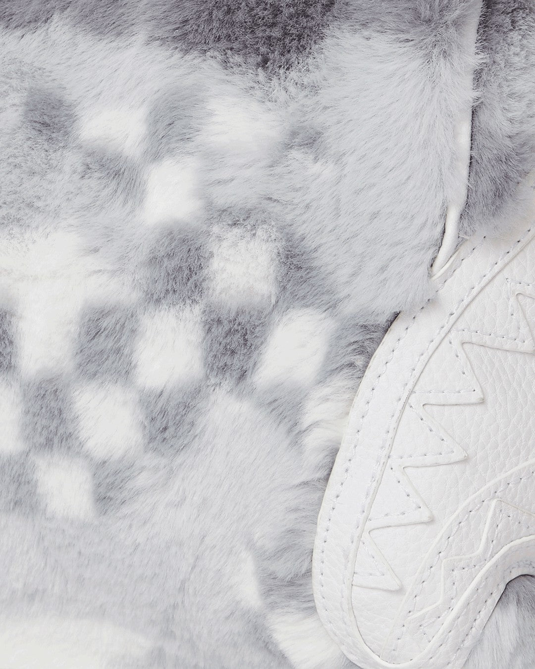 3AM PLUSH SWISS ALPS MINI DUFFLE | Sprayground Outlets