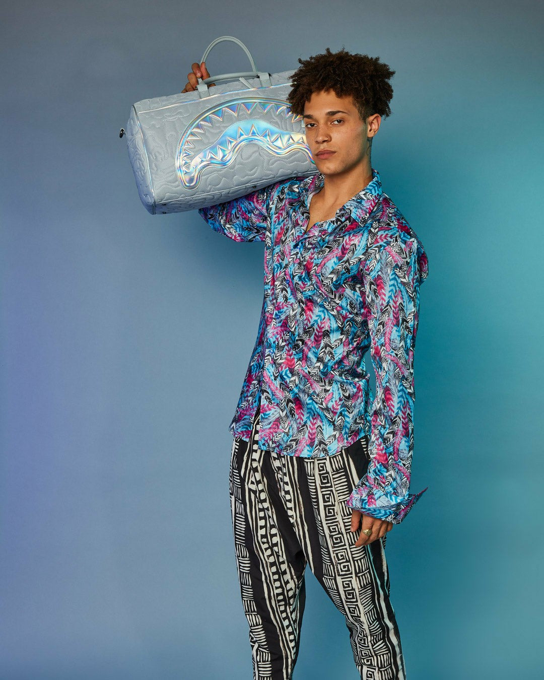 MIRASHAKU IRIDESCENT QUILT DUFFLE | Sprayground Special Offer