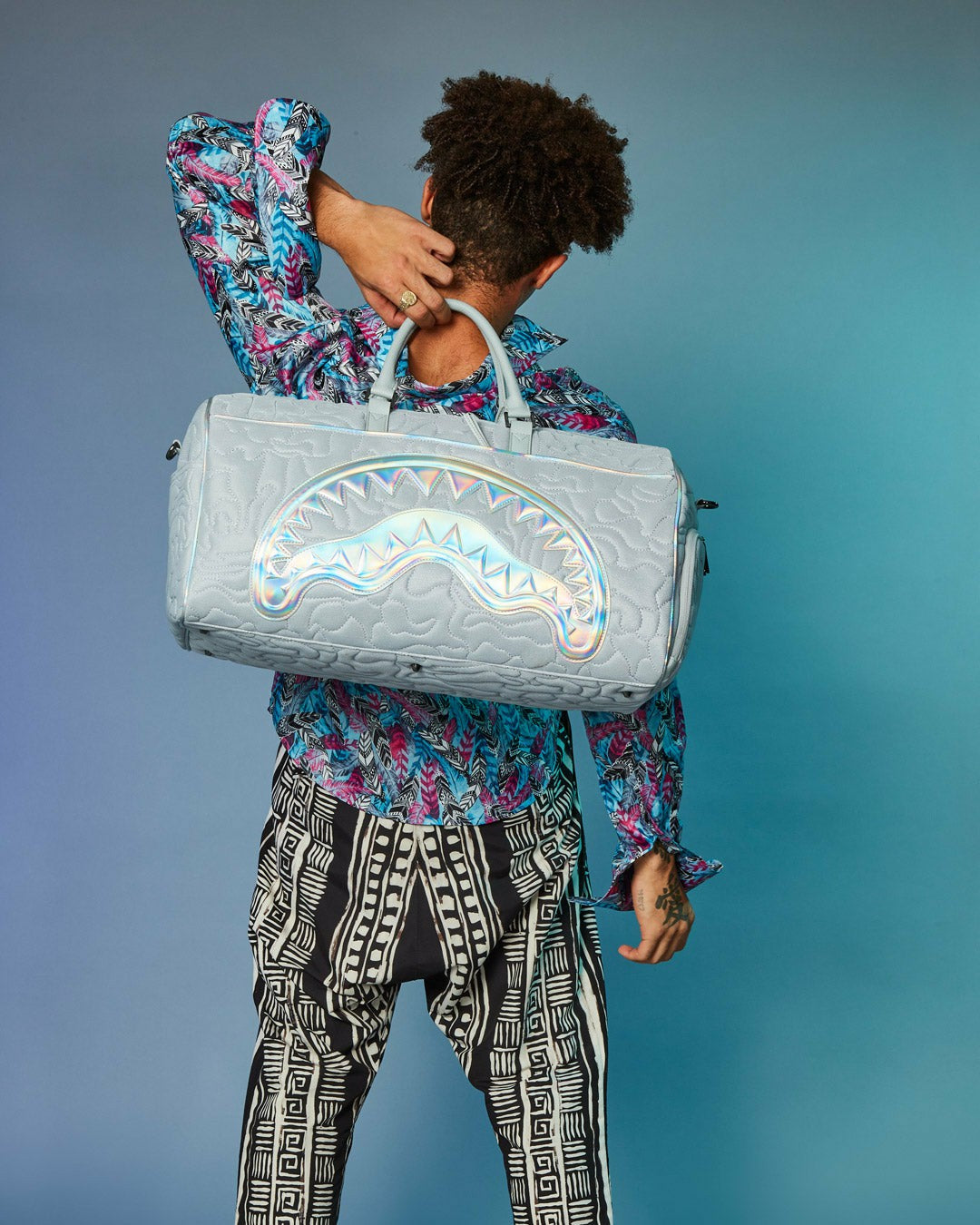 MIRASHAKU IRIDESCENT QUILT DUFFLE | Sprayground Special Offer