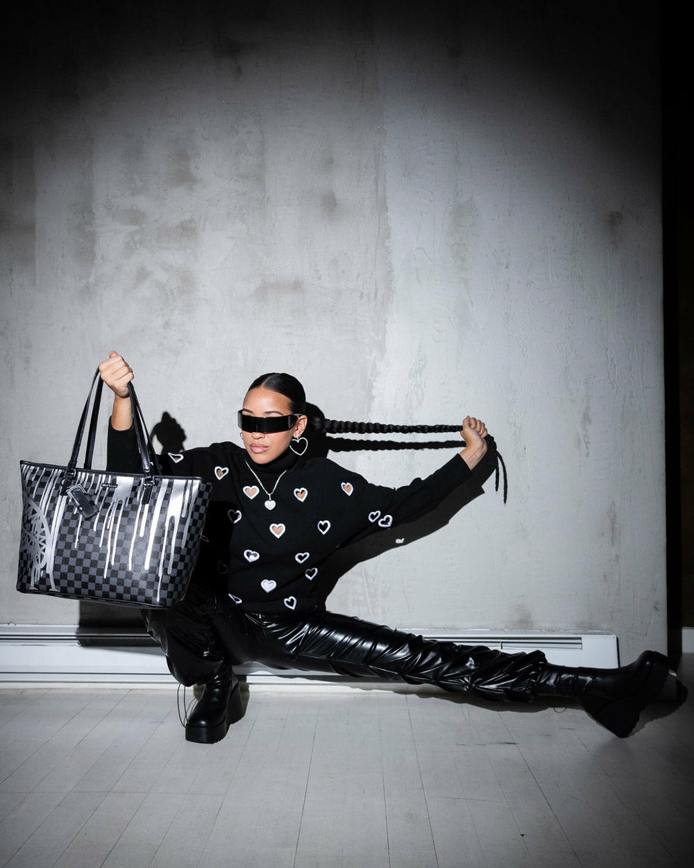 CHATEAU GHOST TOTE | Sprayground Limited Offer