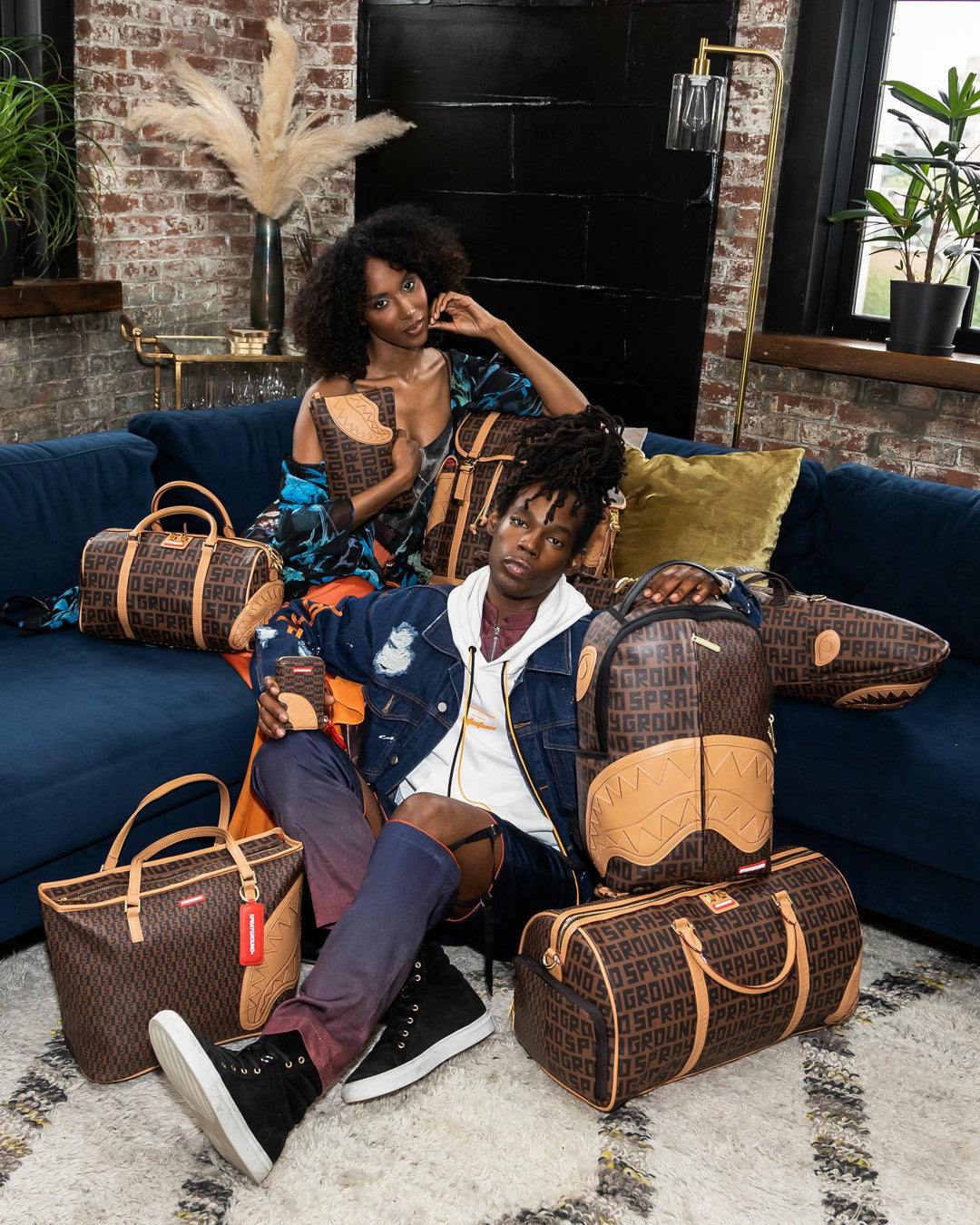SHARKFINITY TOTE | Sprayground Special Offer