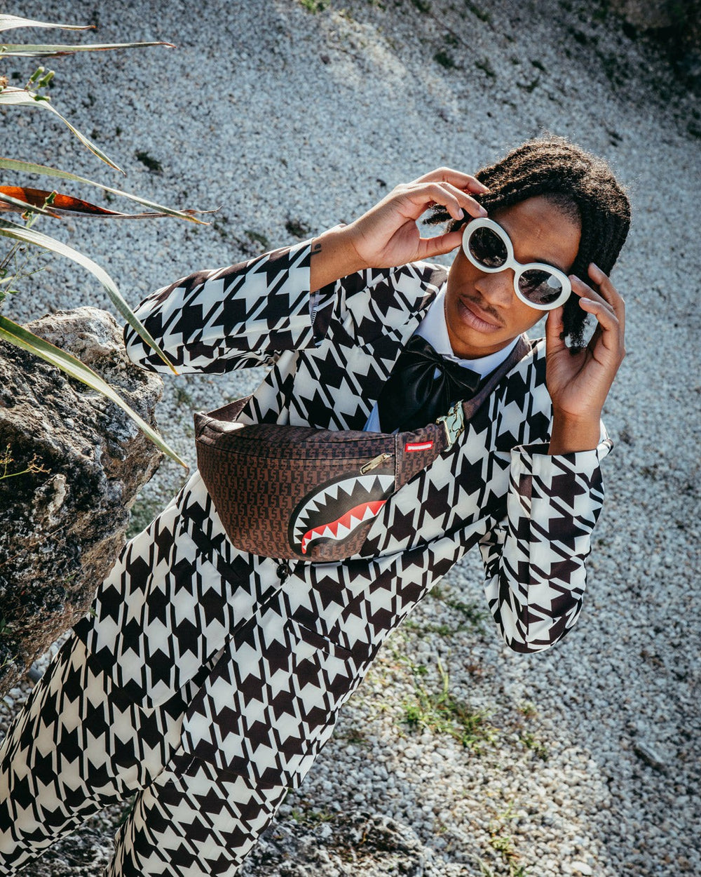 CASHIN CHECKS SAVVY CROSSBODY | Sprayground Discounted