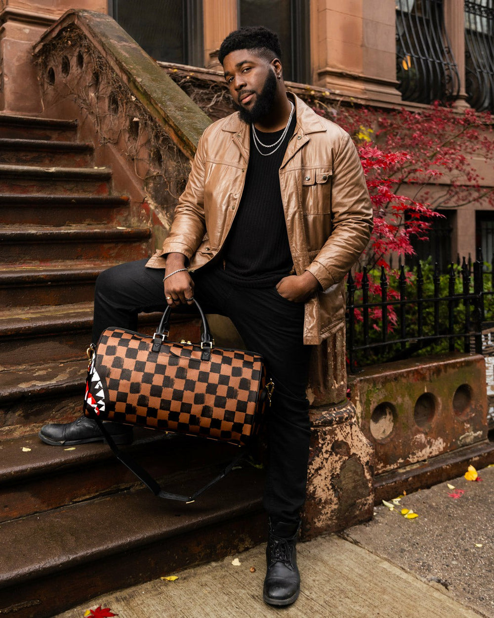 SHARKS IN PARIS VANQUISH DUFFLE | Sprayground On Sale