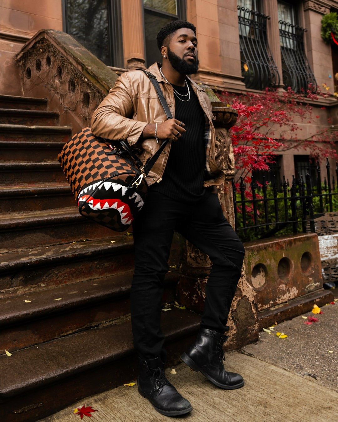 SHARKS IN PARIS VANQUISH DUFFLE | Sprayground On Sale