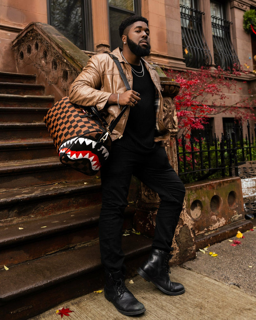 SHARKS IN PARIS VANQUISH DUFFLE | Sprayground On Sale