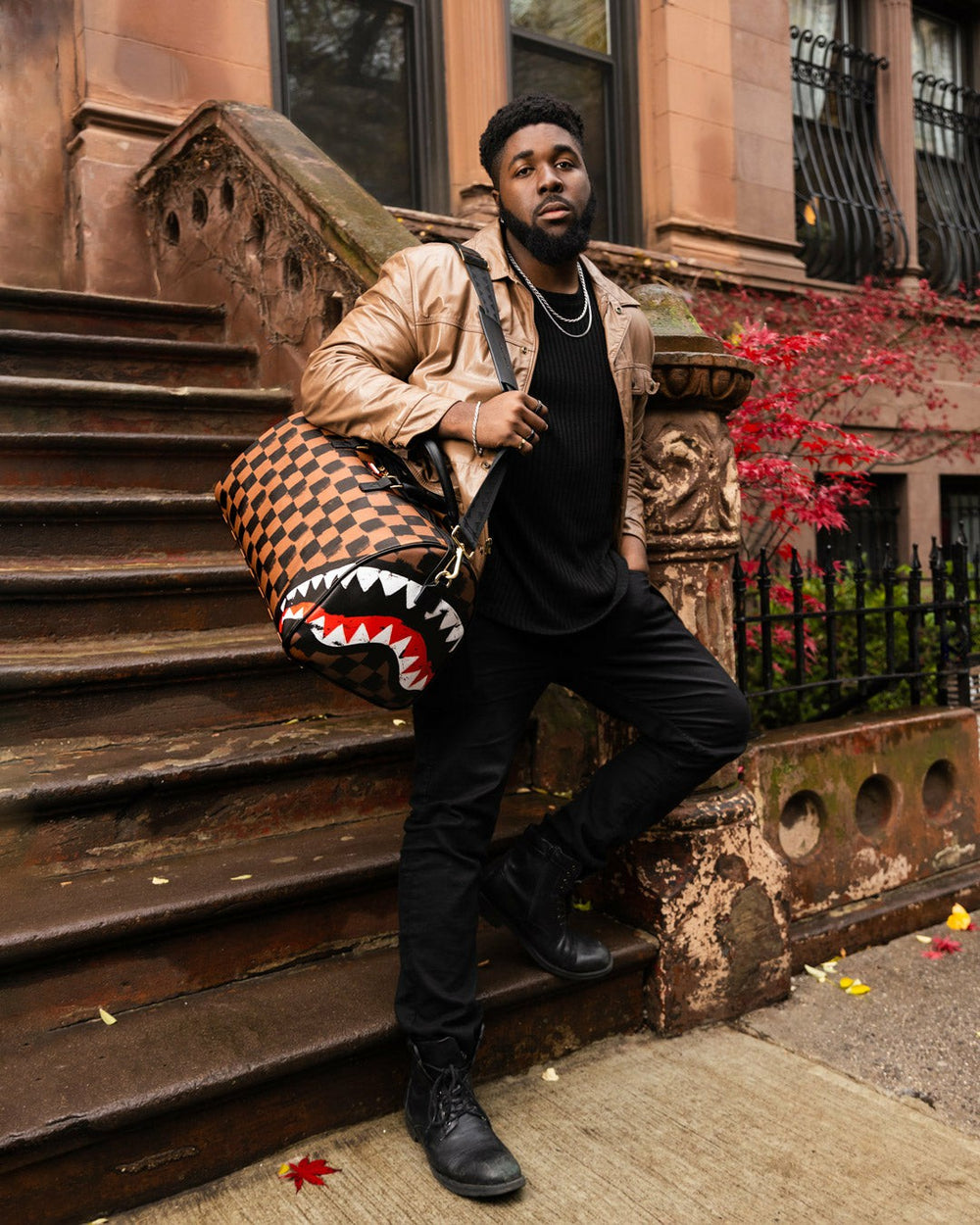 SHARKS IN PARIS VANQUISH DUFFLE | Sprayground On Sale