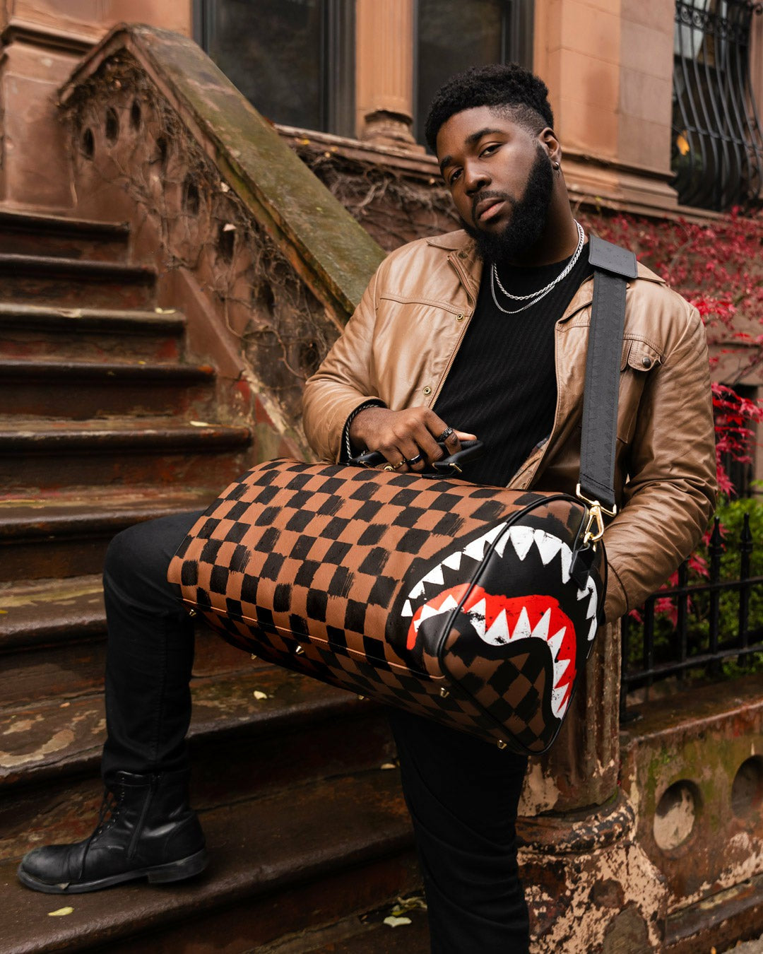 SHARKS IN PARIS VANQUISH DUFFLE | Sprayground On Sale