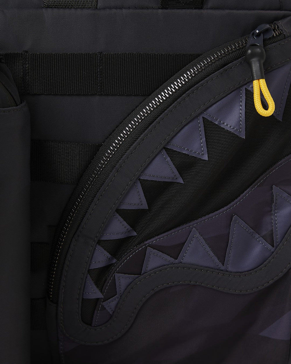 SPECIAL OPS AB CARGO DUFFLE WHEELY | Sprayground Special Offer