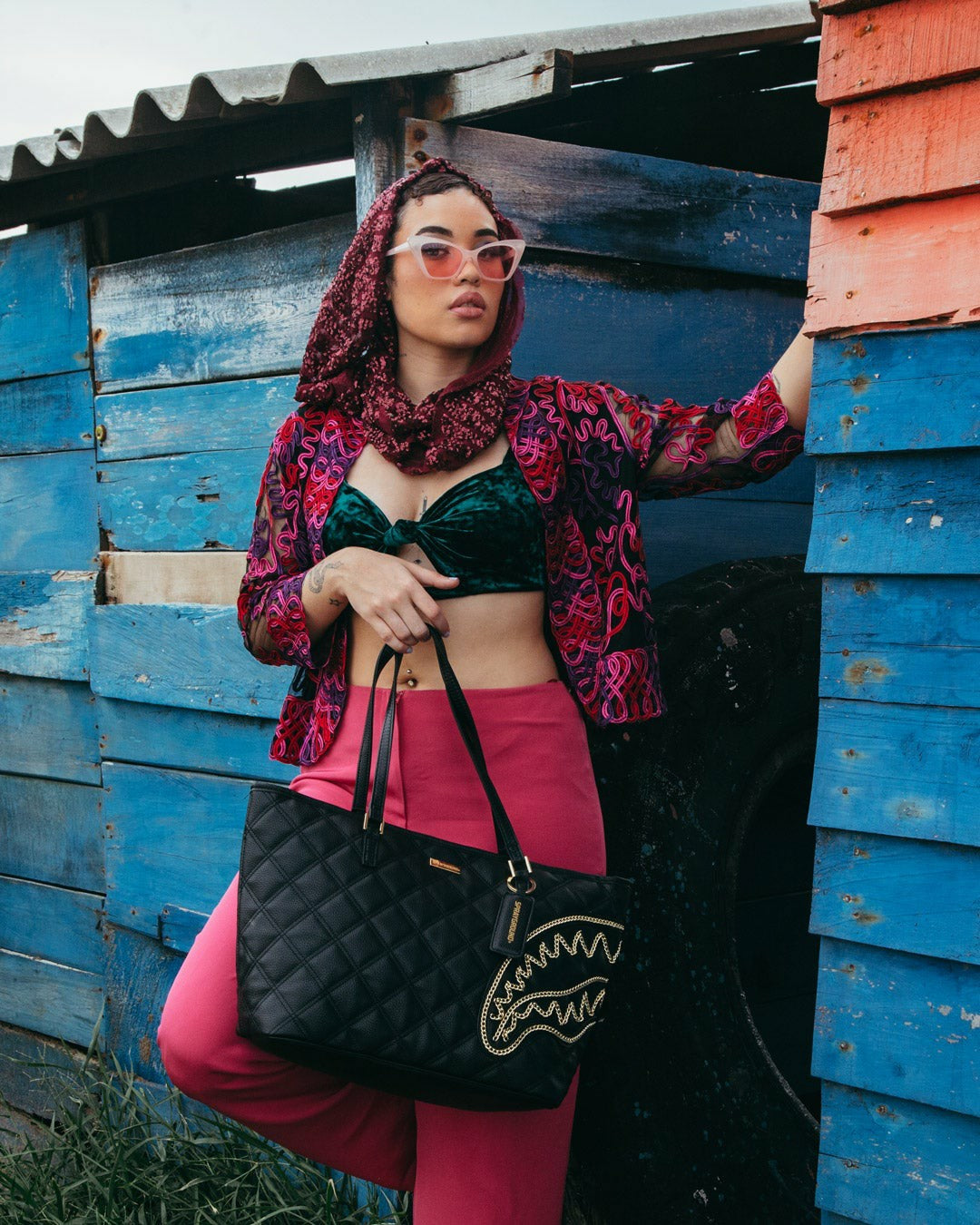 NOIR QUILT GOLD CHAIN SHARK TOTE | Sprayground Bargain