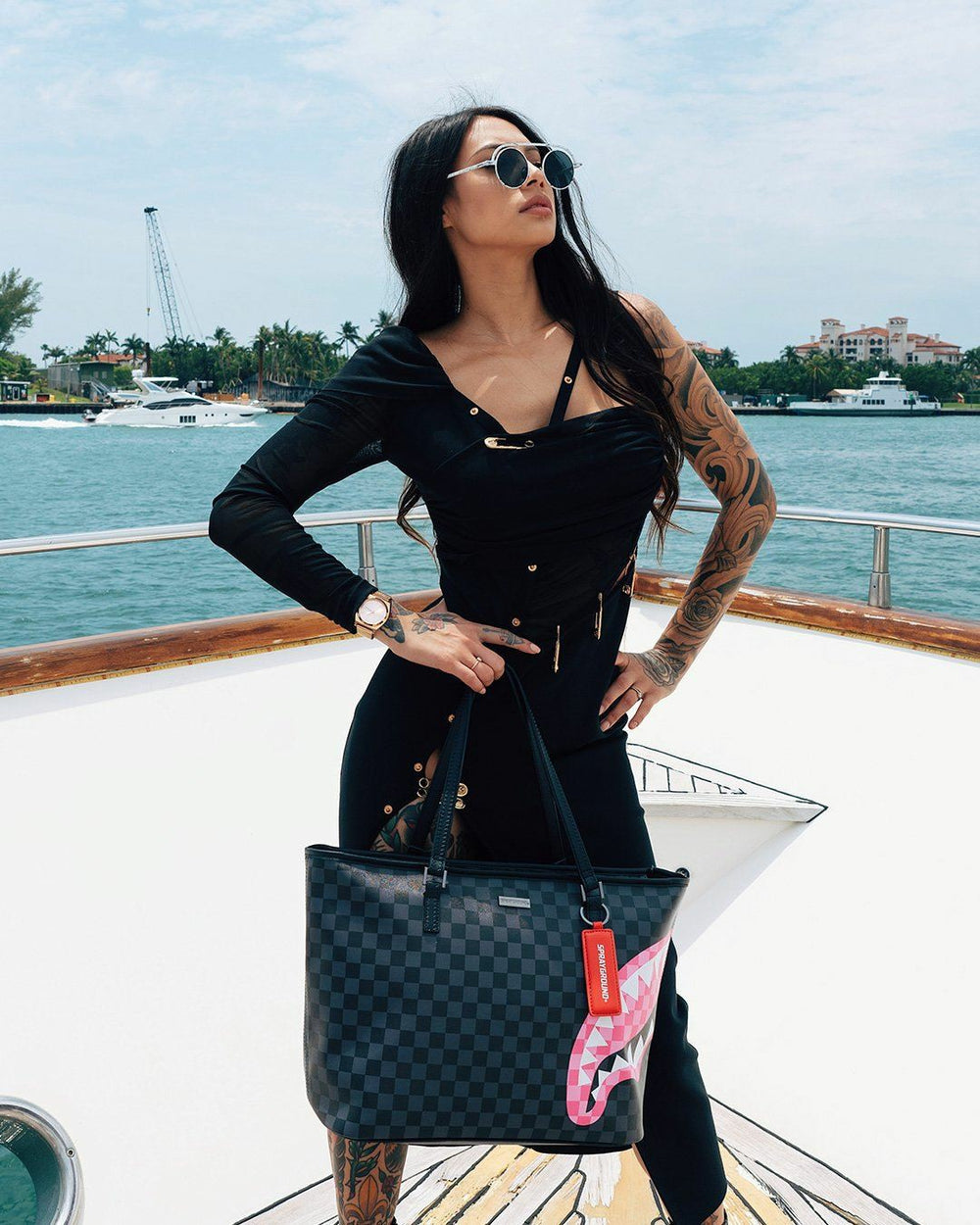 SHARKS IN CANDY TOTE | Sprayground Bargain
