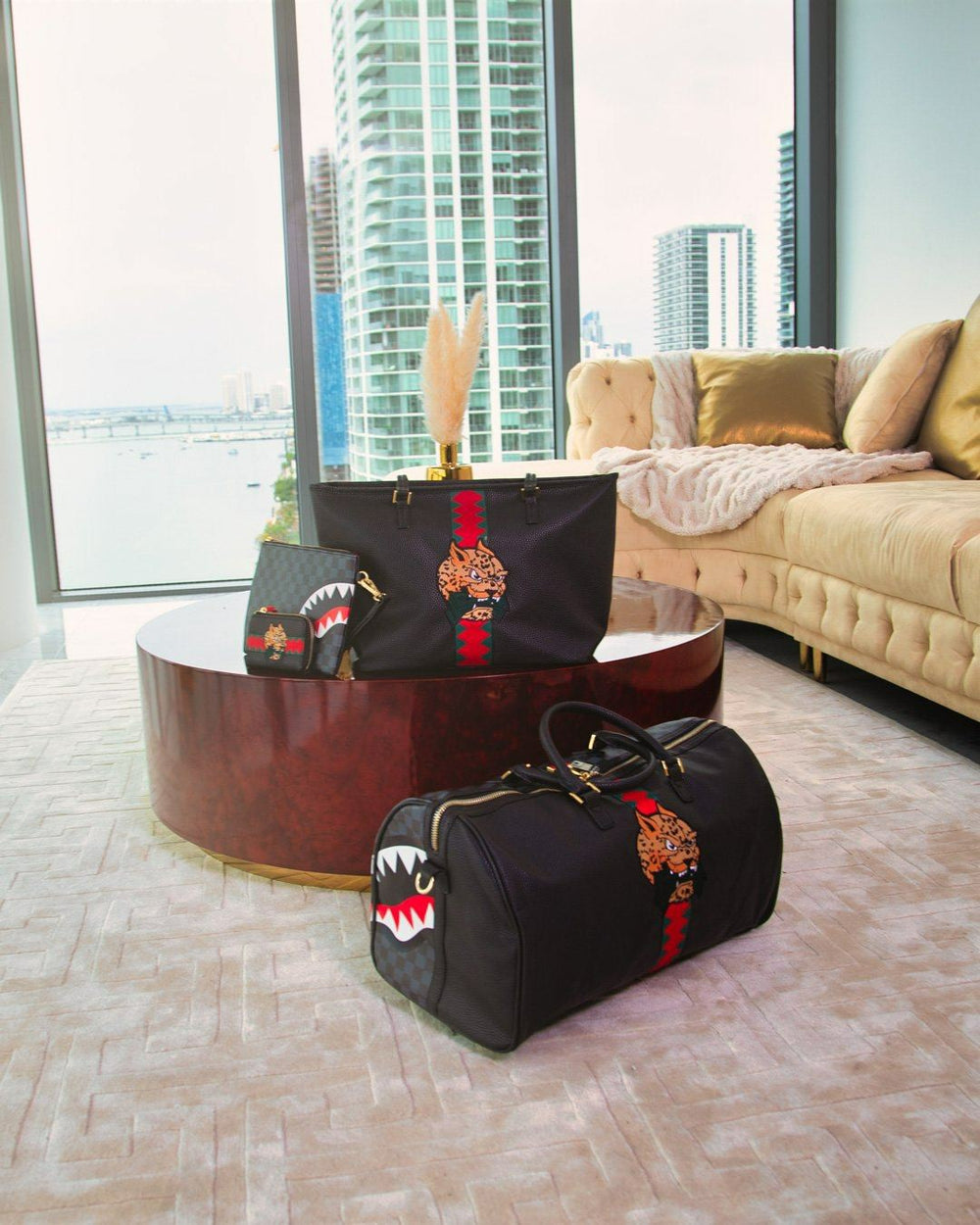 ITALIA DIVISO TOTE | Sprayground Exclusive Deal