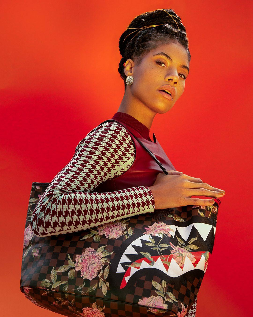 SHARKFLOWER TOTE | Sprayground Special Offer