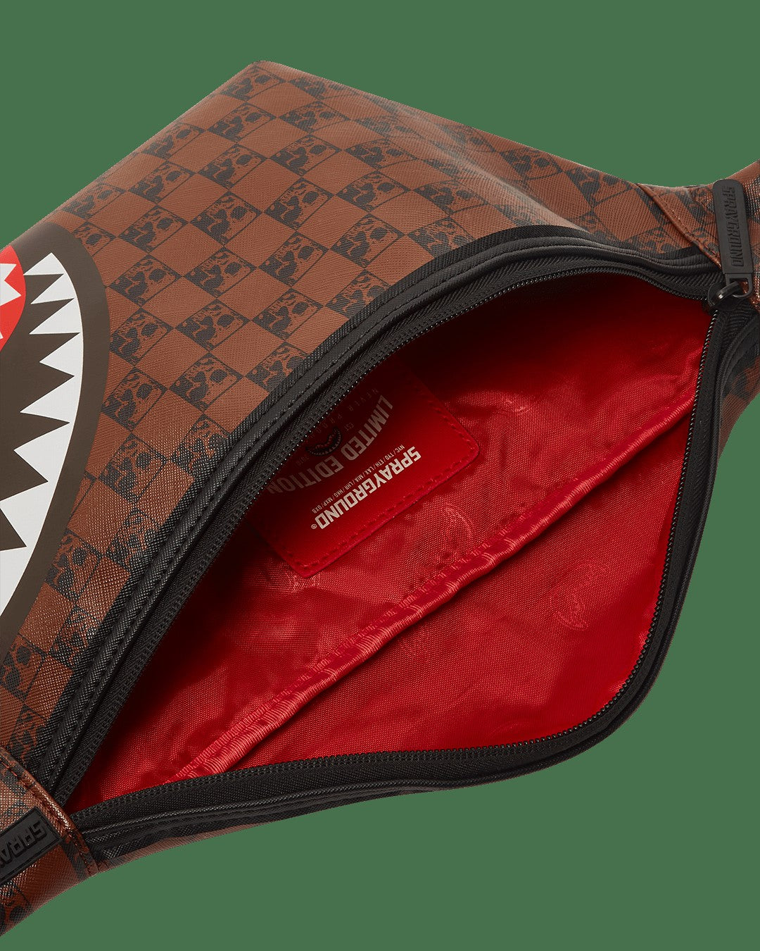 SHARKS AND SKULLS SAVVY CROSSBODY | Sprayground On Sale