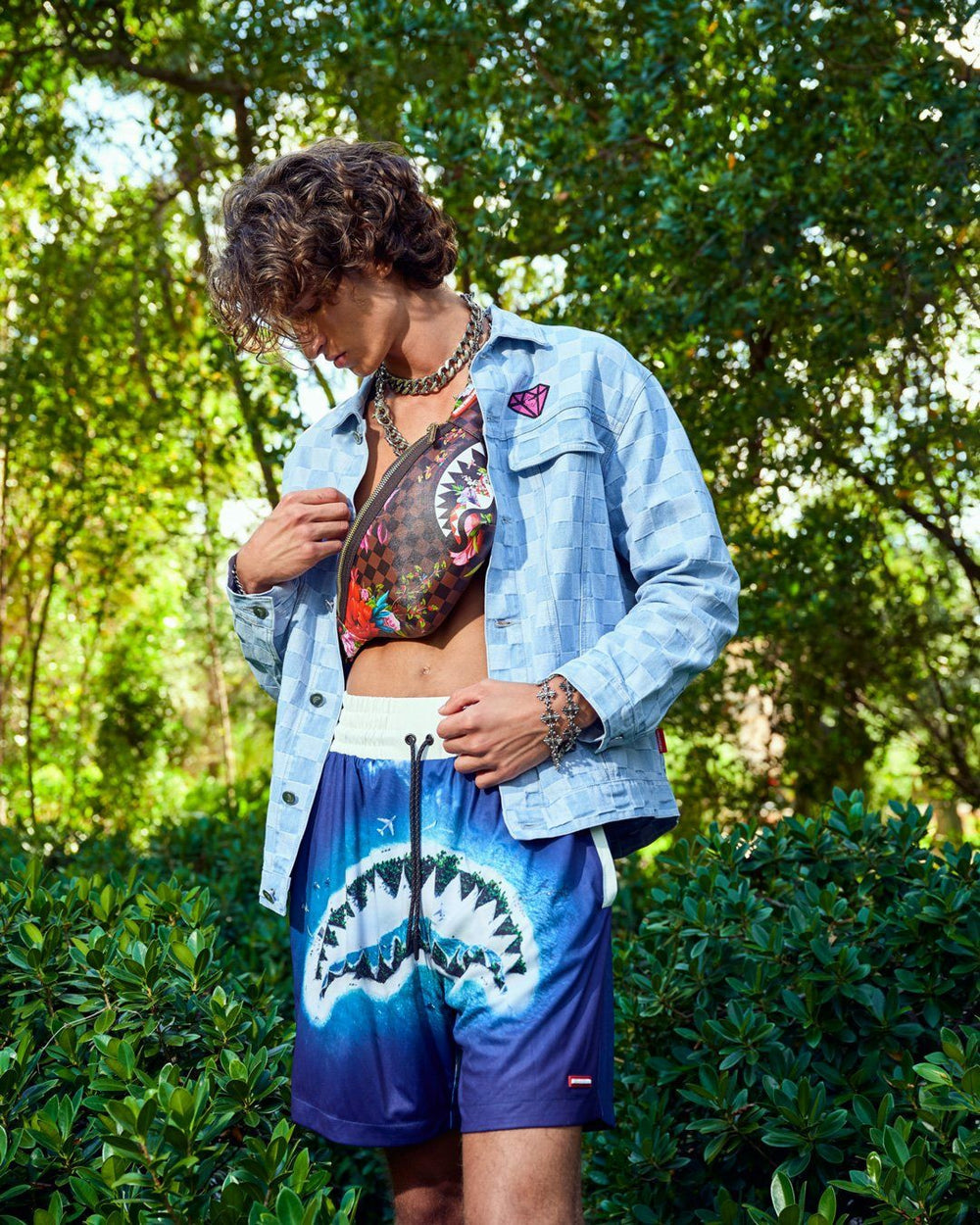 GARDEN OF SHARKS SAVVY CROSSBODY | Sprayground Outlets