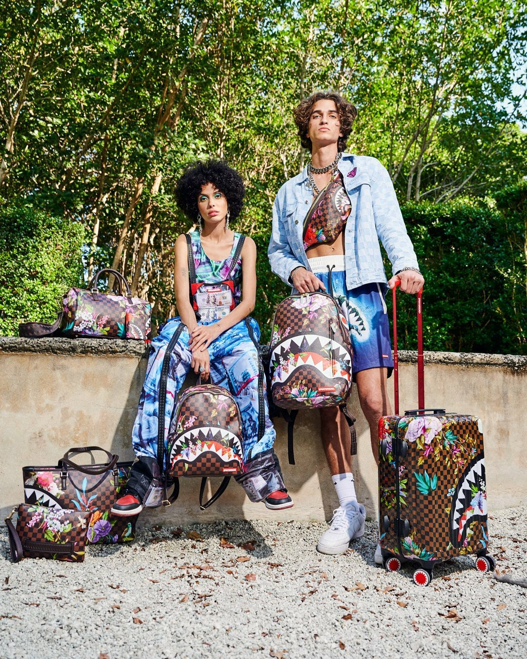 GARDEN OF SHARKS SAVVY CROSSBODY | Sprayground Outlets