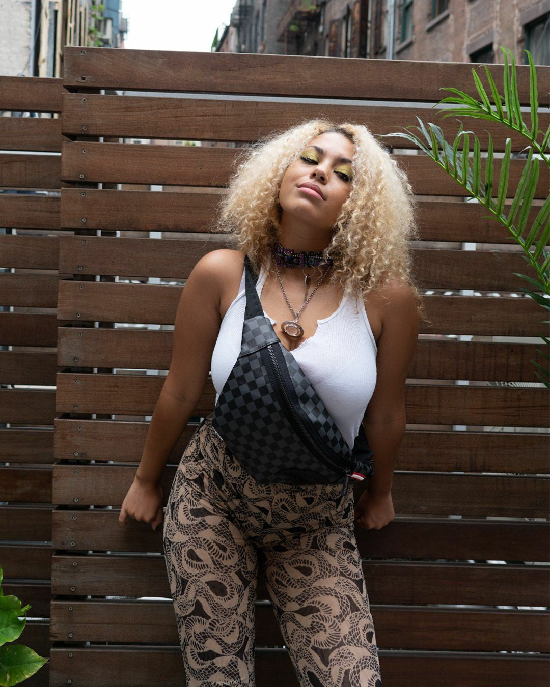 HENNY BLACK SAVVY CROSSBODY | Sprayground Special Offer