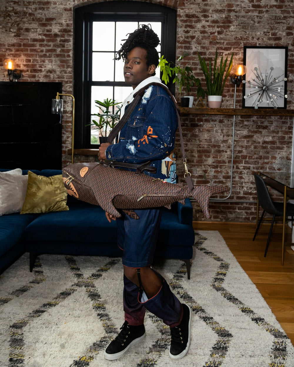 SHARKFINITY SHARK SHAPE DUFFLE | Sprayground On Sale