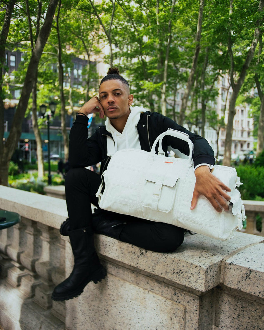 STRATOSPHERE CARGO DUFFLE | Sprayground Savings