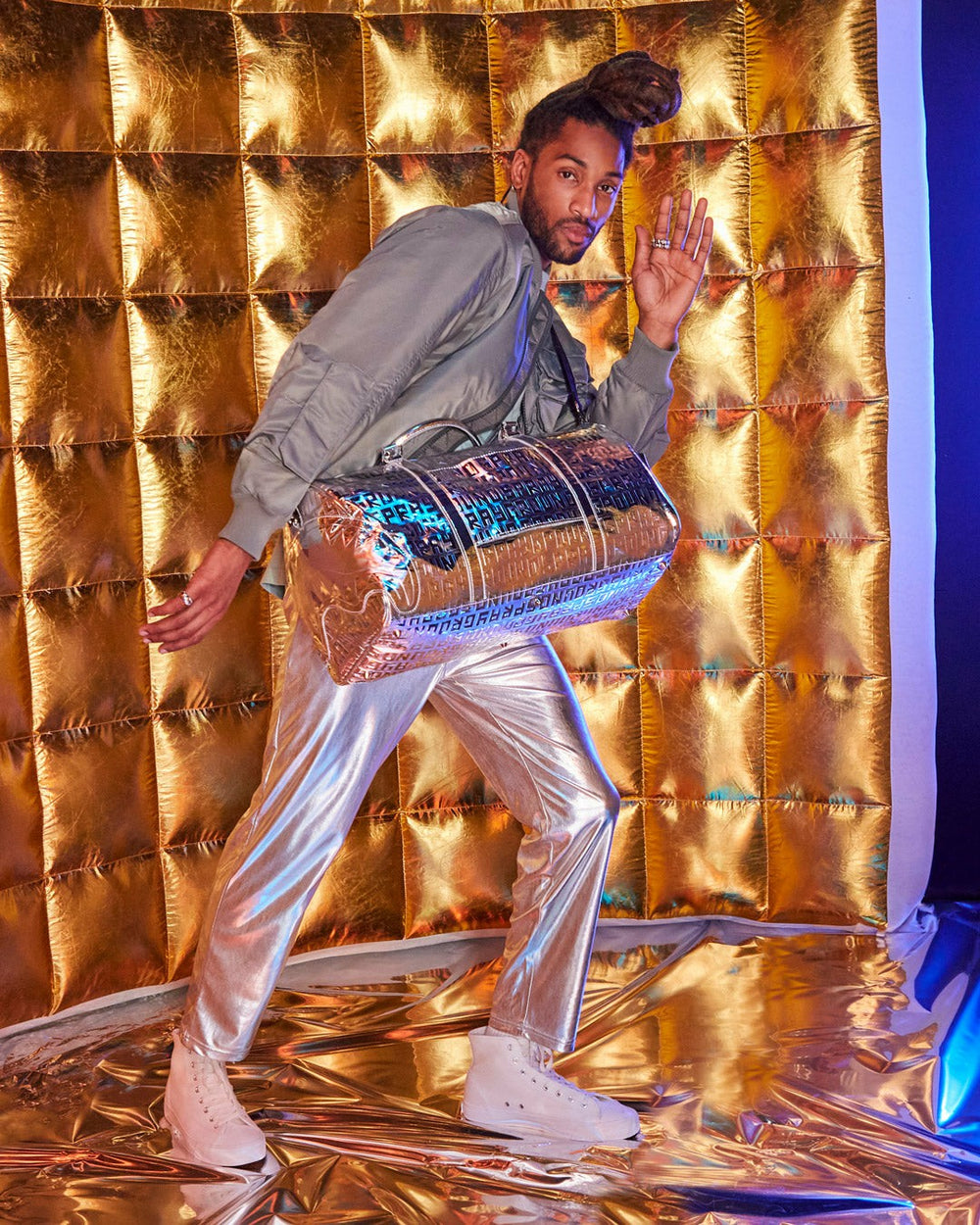 FUTURE TITAN (METALLIC) DUFFLE | Sprayground Sale