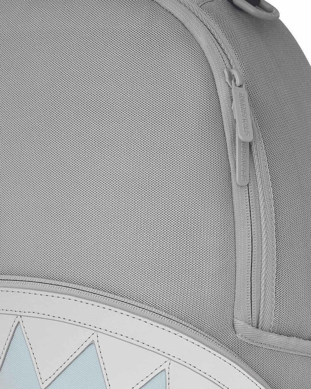 SHARK CENTRAL ICE MESH BACKPACK | Sprayground Value Deal