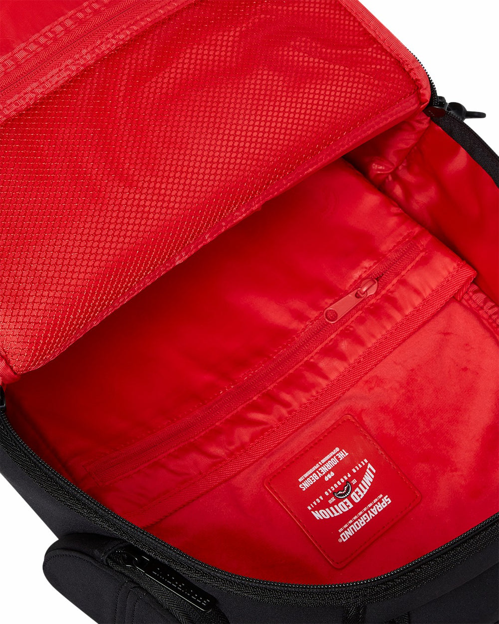 SHARK CENTRAL KYUSHU MOUNTAIN DLXS BACKPACK | Sprayground Exclusive Deal
