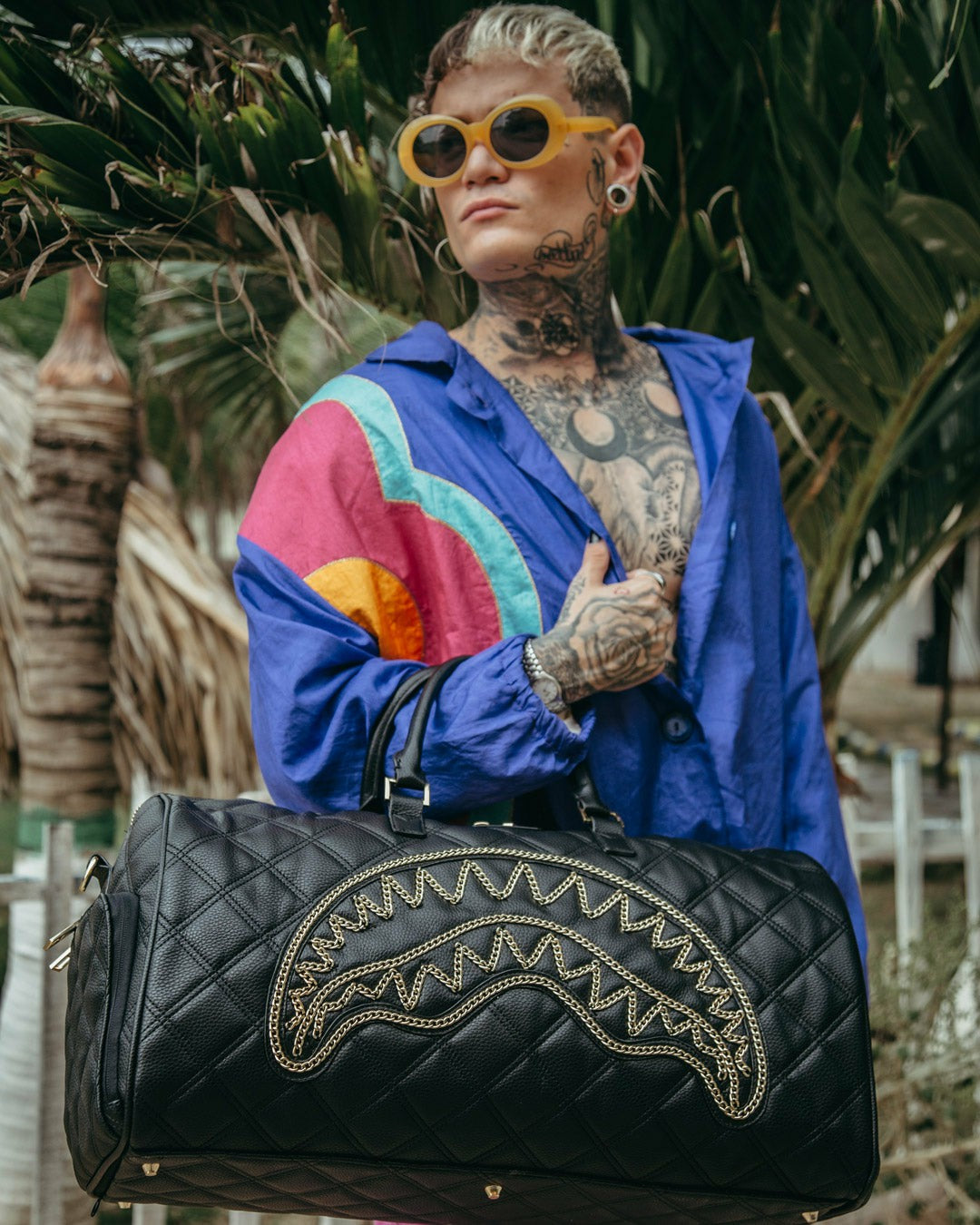 NOIR QUILT GOLD CHAIN SHARK DUFFLE | Sprayground Discounted