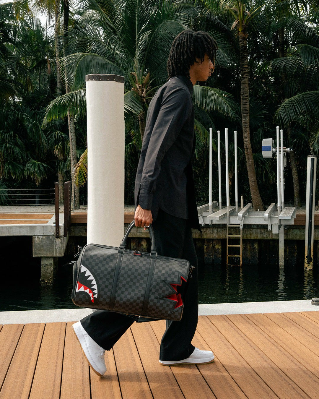 SHARK BITE SHARKS IN PARIS GRAY DUFFLE | Sprayground Exclusive Deal