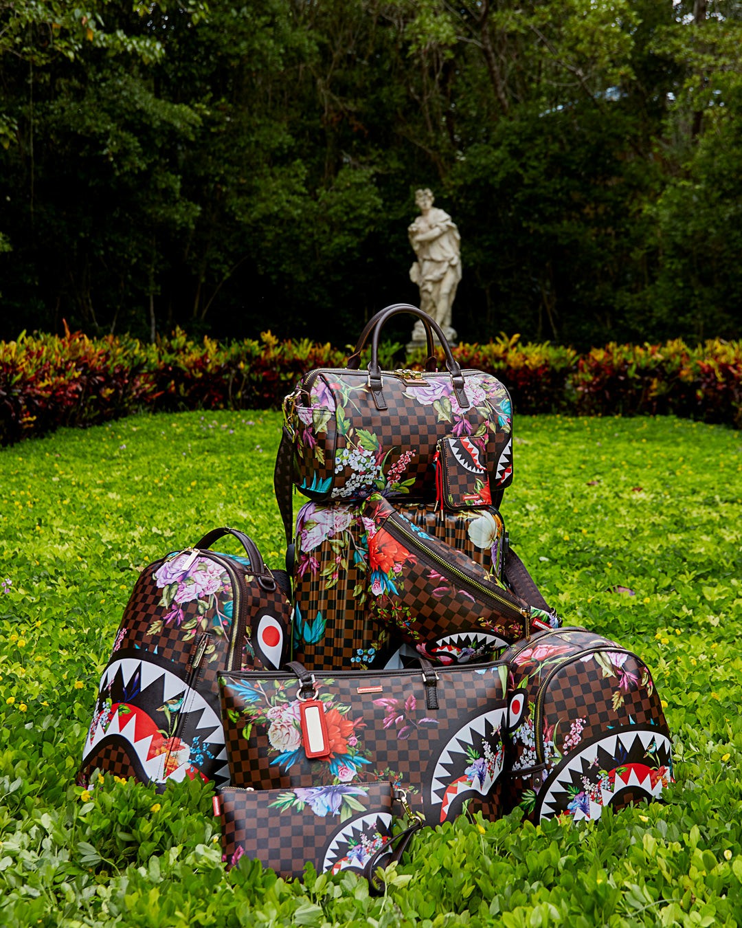 GARDEN OF SHARKS MINI DUFFLE | Sprayground Sale