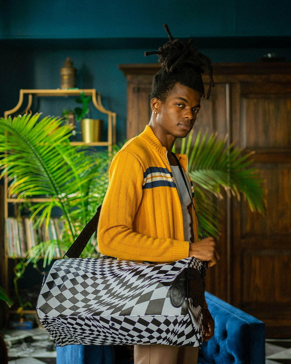 TRIPPY CHECK DUFFLE | Sprayground On Sale