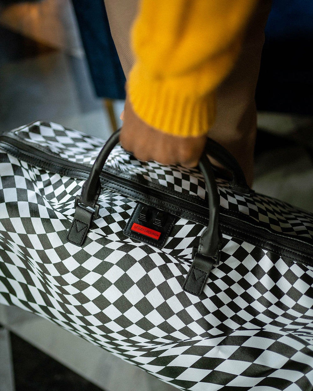 TRIPPY CHECK DUFFLE | Sprayground On Sale