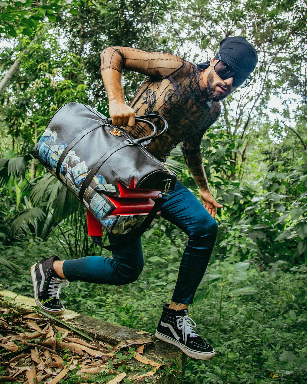 $HARKBITE LARGE DUFFLE | Sprayground Outlets