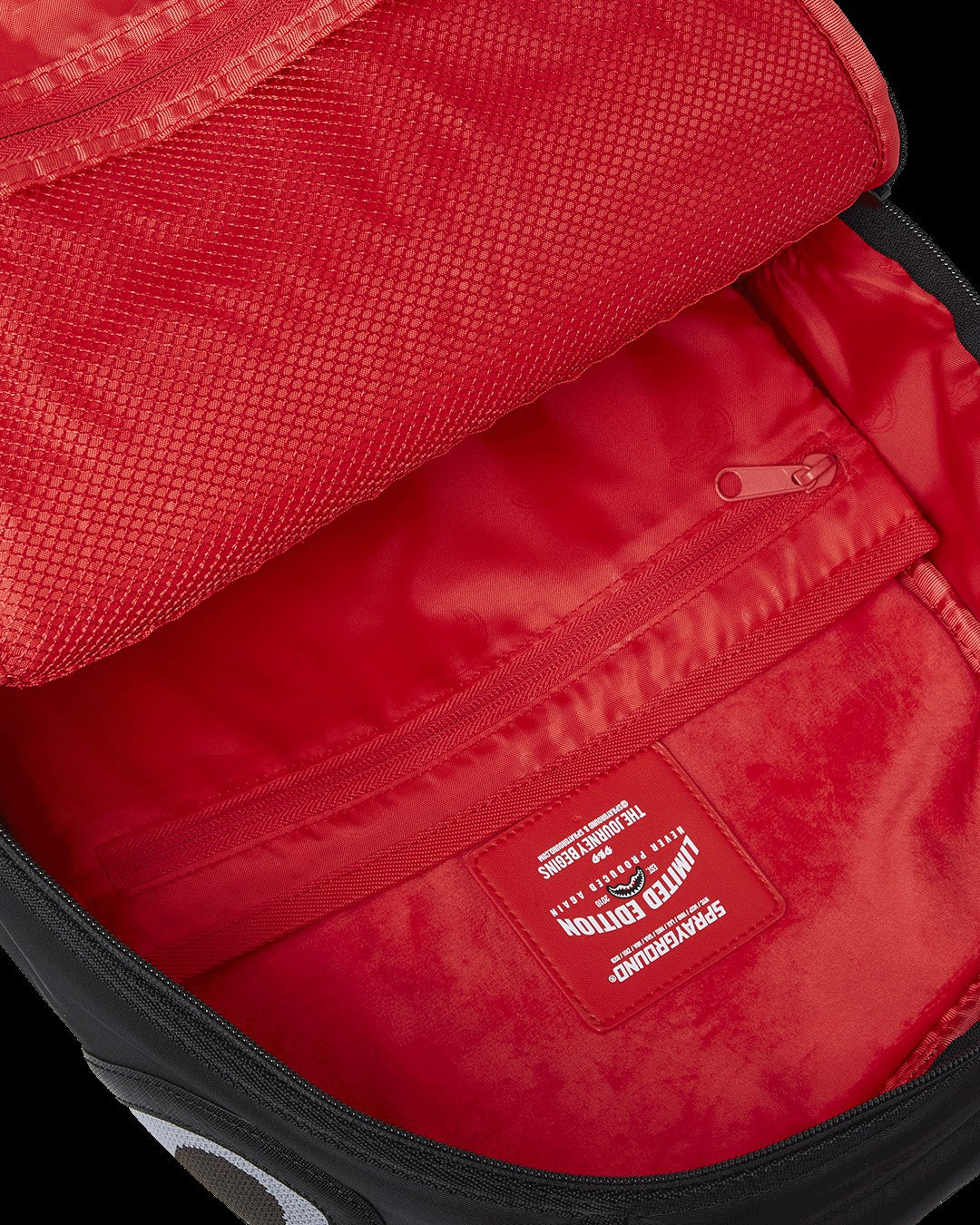 SHARK CENTRAL PARACHUTE DLX SATIN BACKPACK | Sprayground Value Deal