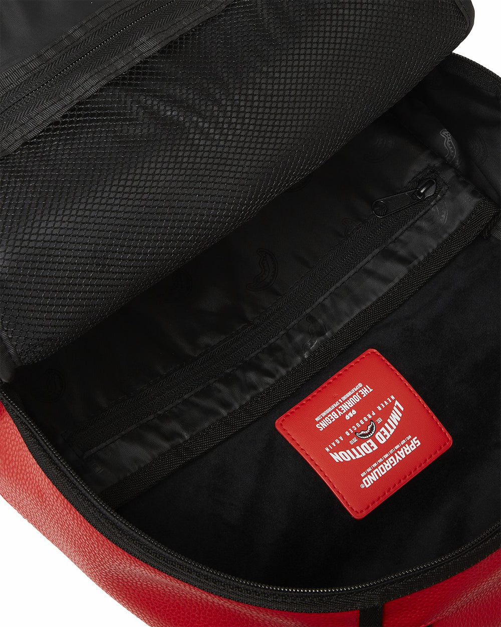 SHARK CENTRAL EMBOSSED DRIP DLXSV BACKPACK | Sprayground Exclusive Deal