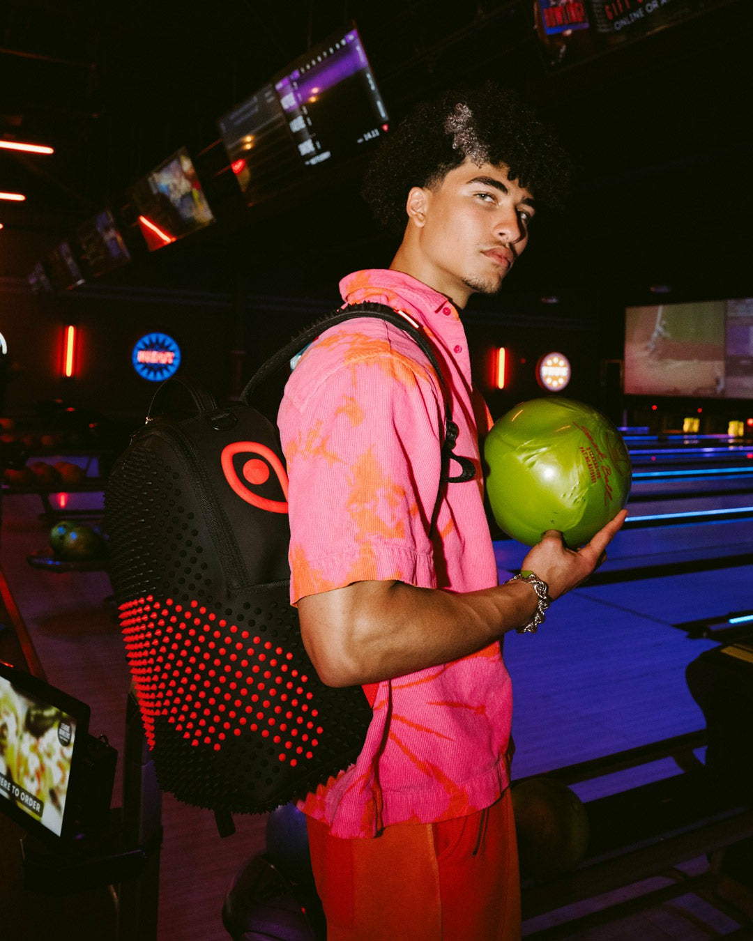 MADNESS SHARK DLXV BACKPACK | Sprayground Limited Offer