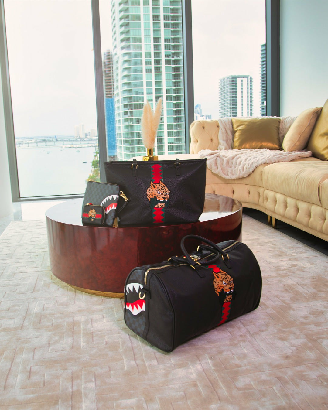 ITALIA DIVISO LARGE DUFFLE | Sprayground On Sale