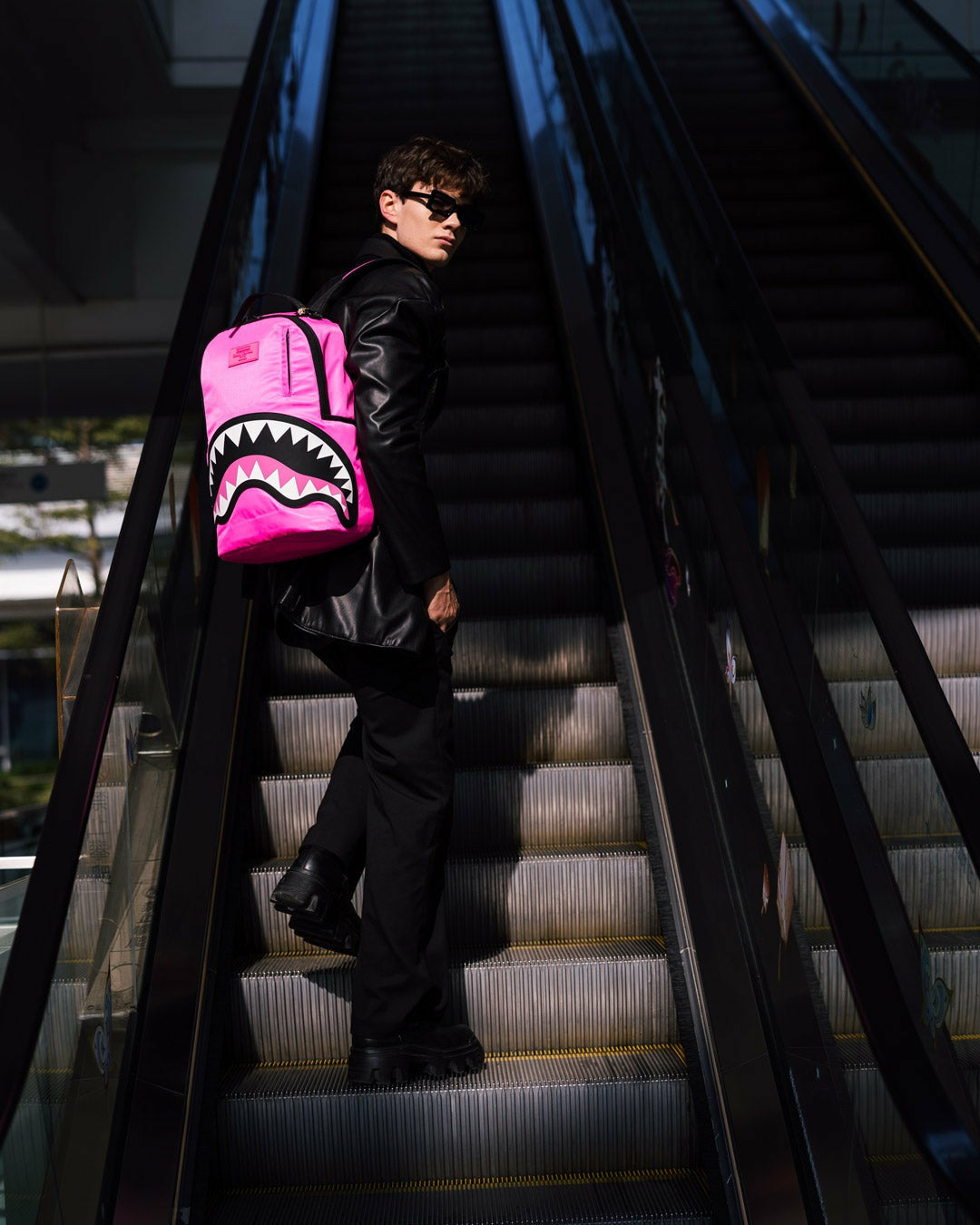 SHARK CENTRAL PULSE BACKPACK | Sprayground Special Offer