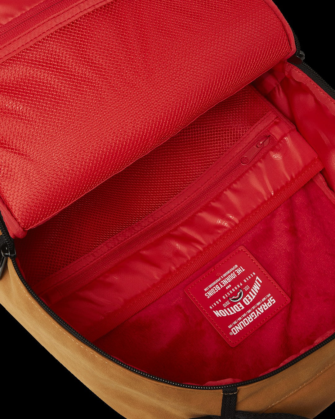 SHARK CENTRAL INTERIOR DLX BACKPACK | Sprayground Special Offer
