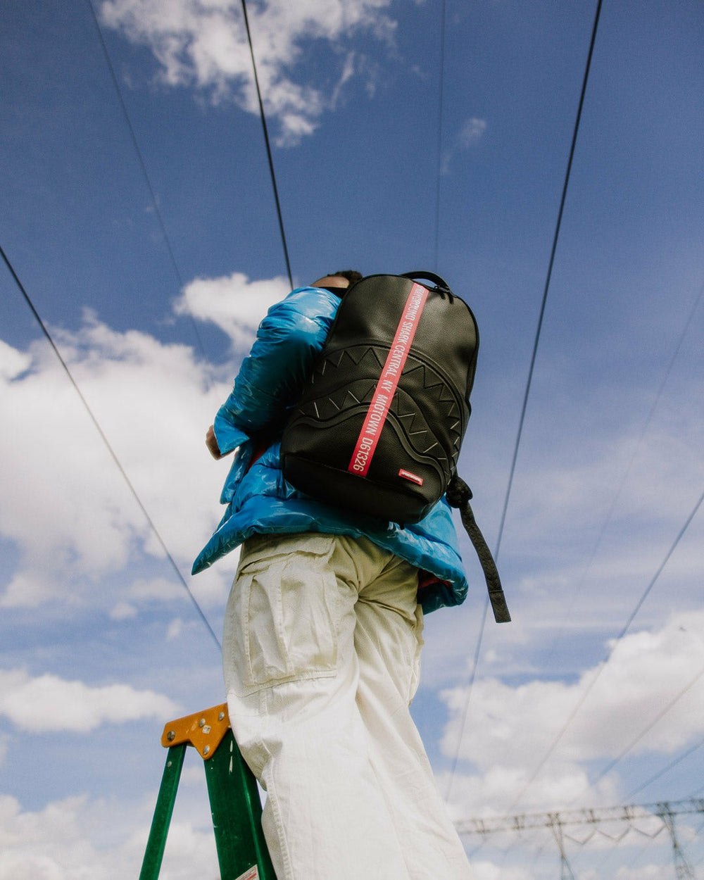 SHARK CENTRAL METRO HUNT BACKPCK | Sprayground Exclusive Deal
