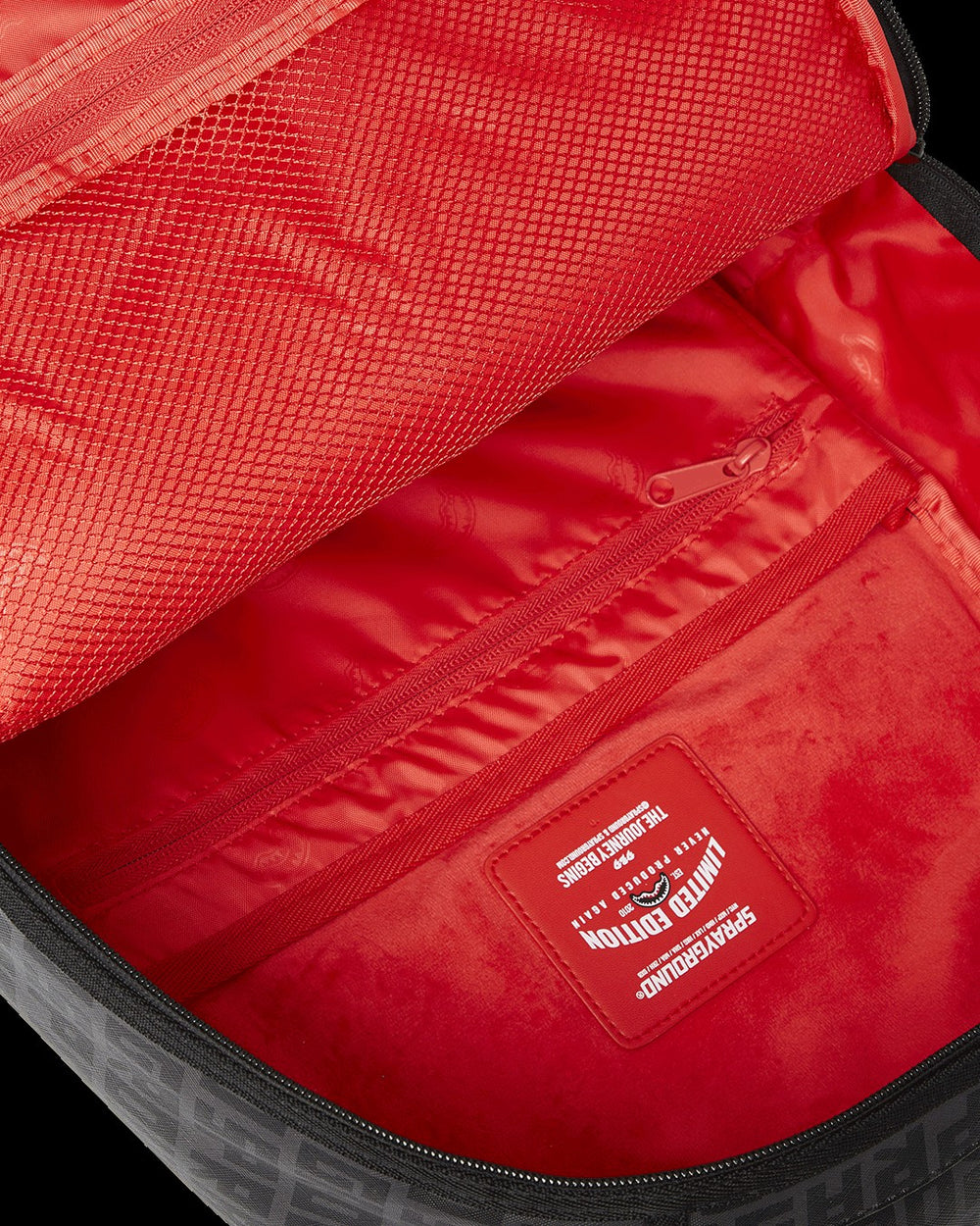 SHARK CENTRAL DOUBLE TROUBLE DLXSV BACKPACK | Sprayground Hot Deal