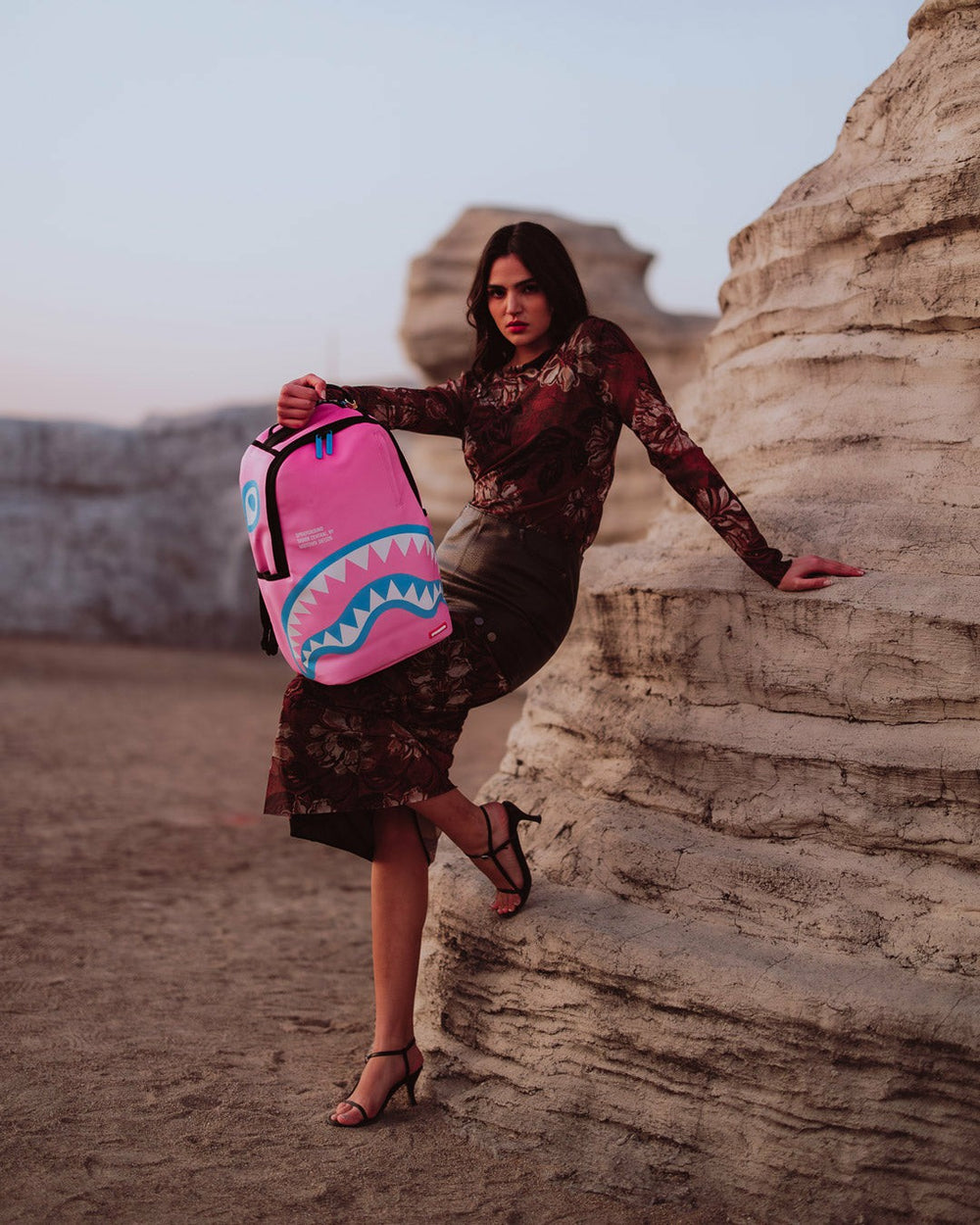 SHARK CENTRAL AMUSEMENT DLXSV BACKPACK | Sprayground Outlets