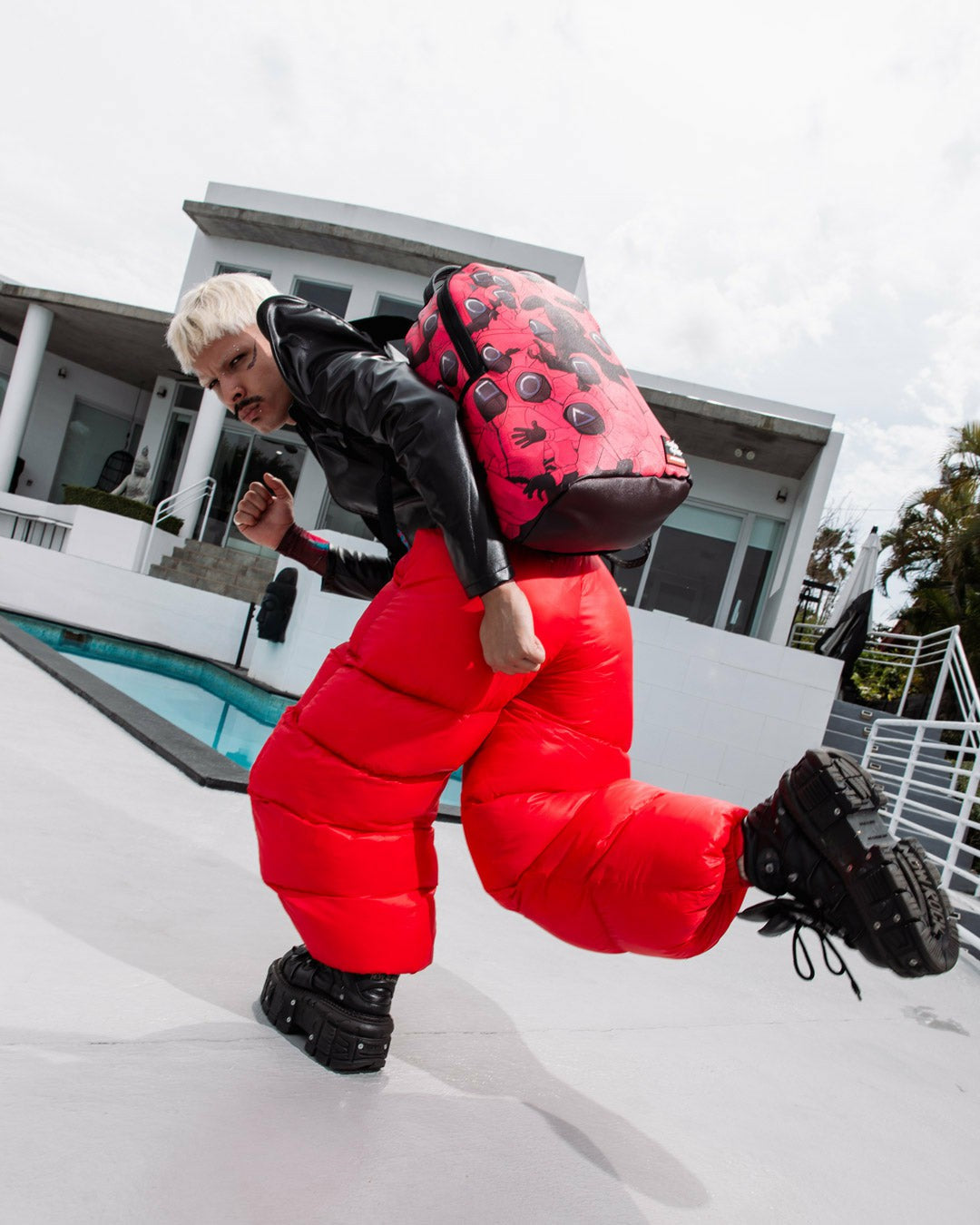 SQUID GAME COLLAB FRONT MAN CREW BACKPACK | Sprayground Sale