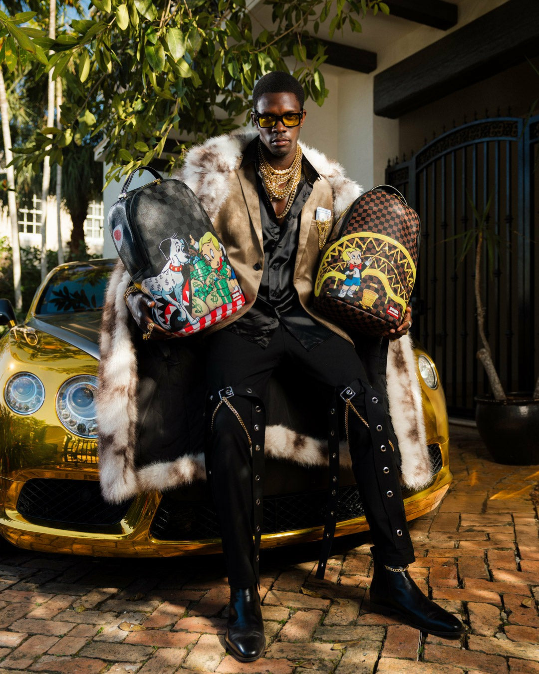 RICHIE RICH PAINT THE SHARK GOLD BACKPACK | Sprayground Outlets