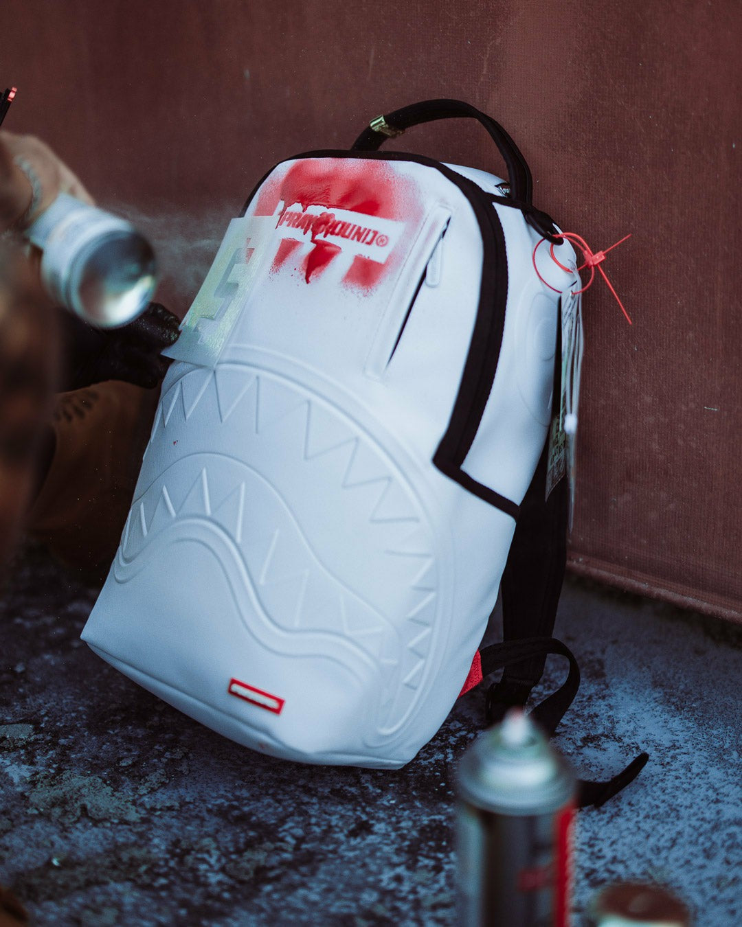 GRAFFITI ARTIST - DESIGN YOUR OWN BACKPACK - 9 STENCILS INCLUDED | Sprayground On Sale
