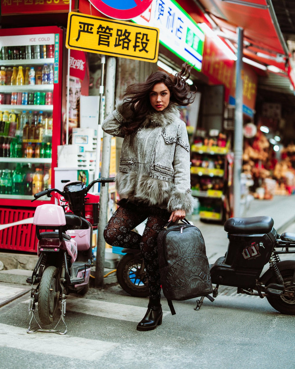4AM DLX BACKPACK | Sprayground Special Offer