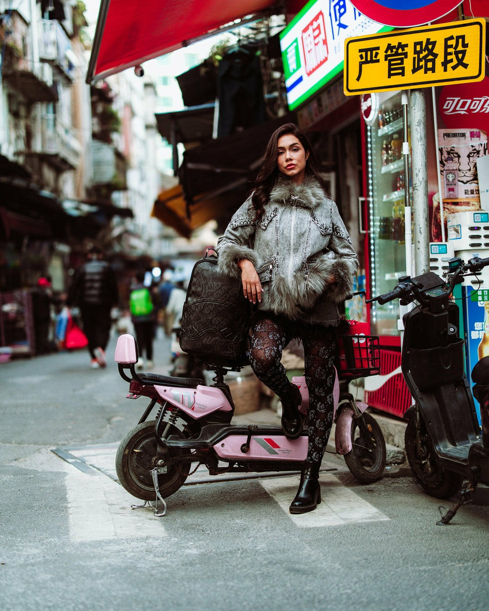 4AM DLX BACKPACK | Sprayground Special Offer