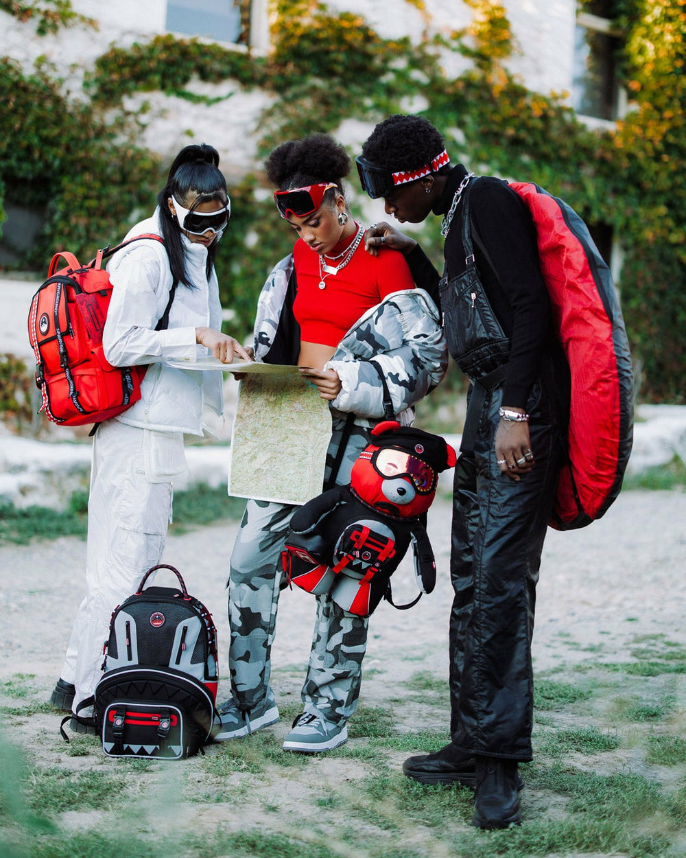SKY HIGH SEEKERS ARCTIC DELUXE BACKPACK | Sprayground Value Deal