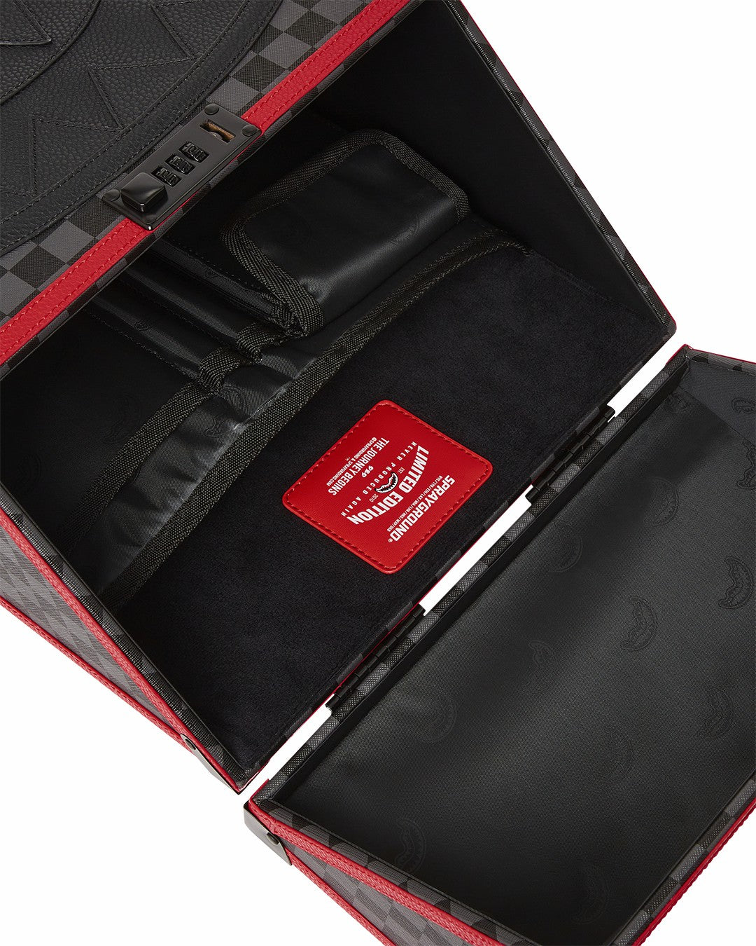 MONACO SHARK CLUB CHATURANGA SHARK 1900 BACKPACK | Sprayground Bargain